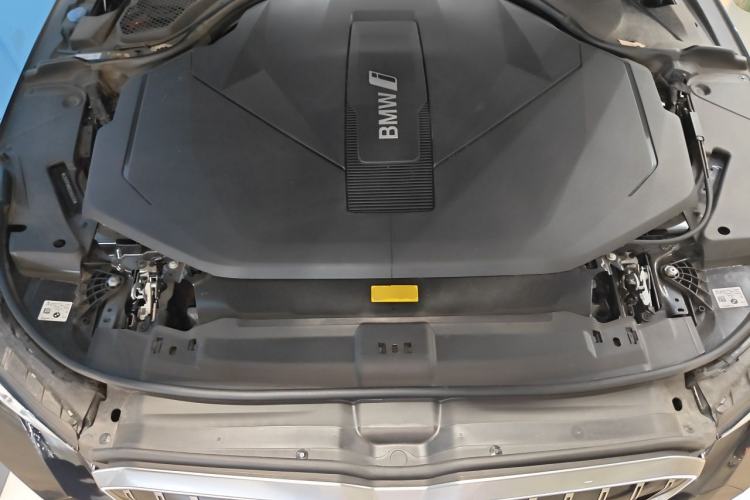 Used BMW i5 2025 eDrive 40L M Sport Package Engine Bay
