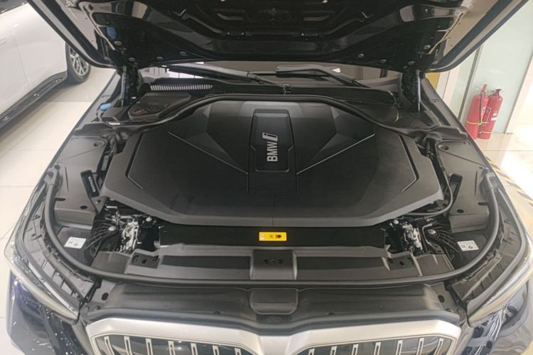 Used BMW i5 2025 eDrive 35L M Sport Package Engine Bay