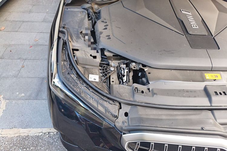Used BMW i5 2025 eDrive 35L M Sport Package Engine Bay Right