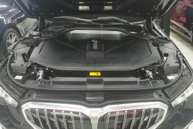 Used BMW i5 2025 eDrive 40L M Sport Package Engine Bay