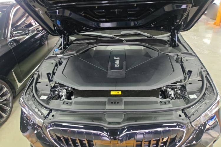 Used BMW i5 2025 eDrive 40L M Sport Package Engine Bay