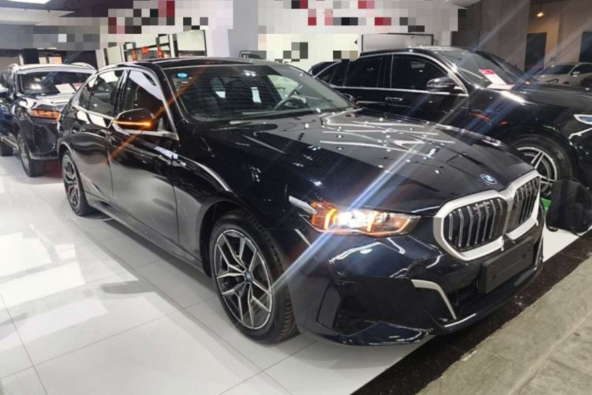 Used BMW i5 2025 eDrive 40L M Sport Package Exterior 1