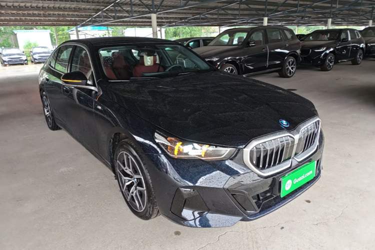 Used BMW i5 2025 eDrive 35L M Sport Package Exterior 1