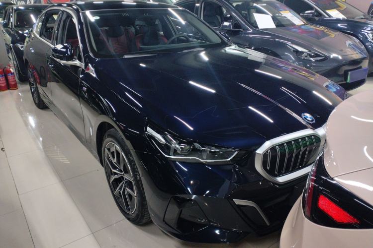 Used BMW i5 2025 eDrive 40L M Sport Package Exterior 1