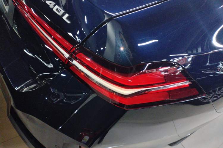 Used BMW i5 2025 eDrive 40L M Sport Package Exterior 3