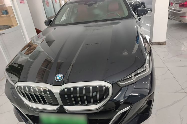 Used BMW i5 2025 eDrive 35L M Sport Package Front