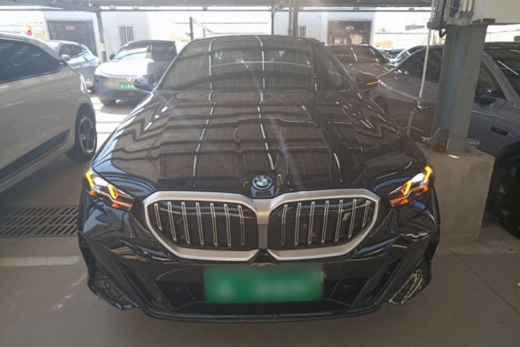 Used BMW i5 2025 eDrive 40L M Sport Package Front