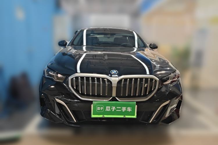 Used BMW i5 2025 eDrive 40L M Sport Package Front
