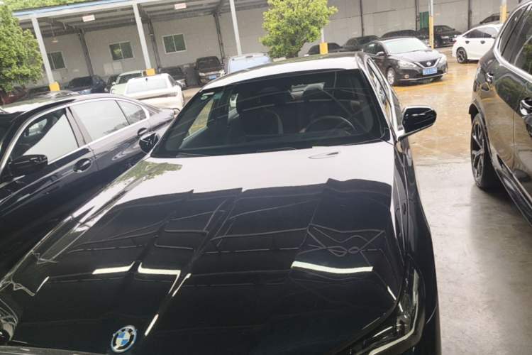 Used BMW i5 2025 eDrive 40L M Sport Package Front