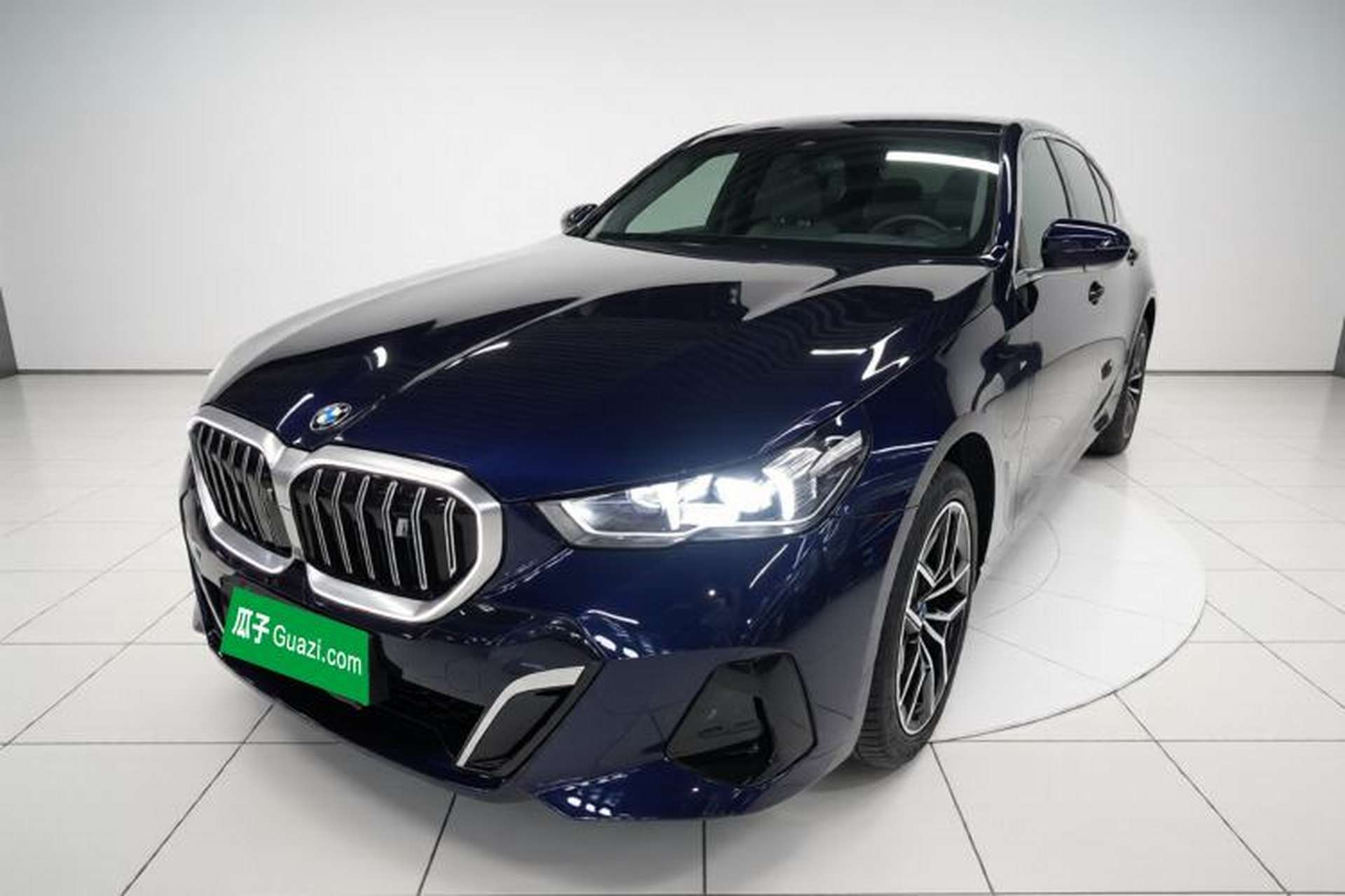 Used BMW i5 2025 eDrive 35L M Sport Package Front Left 45 Deg