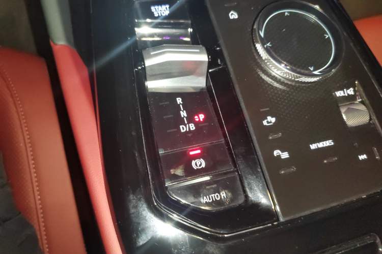 Used BMW i5 2025 eDrive 35L M Sport Package Gear Lever