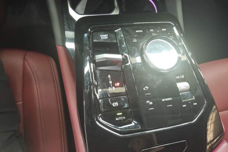 Used BMW i5 2025 eDrive 35L M Sport Package Gear Lever