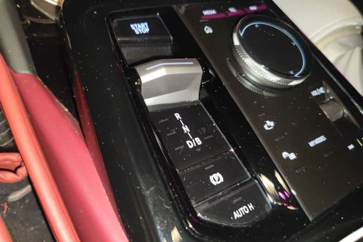 Used BMW i5 2025 eDrive 35L M Sport Package Gear Lever