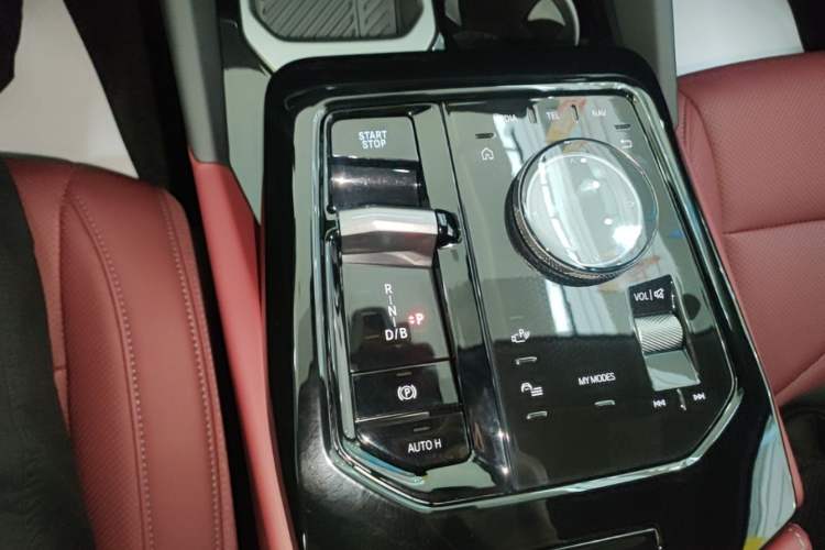 Used BMW i5 2025 eDrive 35L M Sport Package Gear Lever