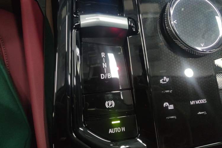 Used BMW i5 2025 eDrive 35L M Sport Package Gear Lever