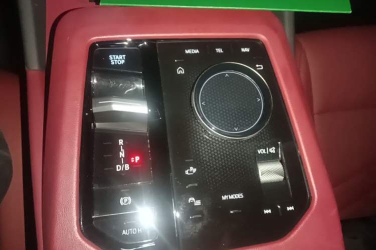 Used BMW i5 2025 eDrive 40L M Sport Package Gear Lever
