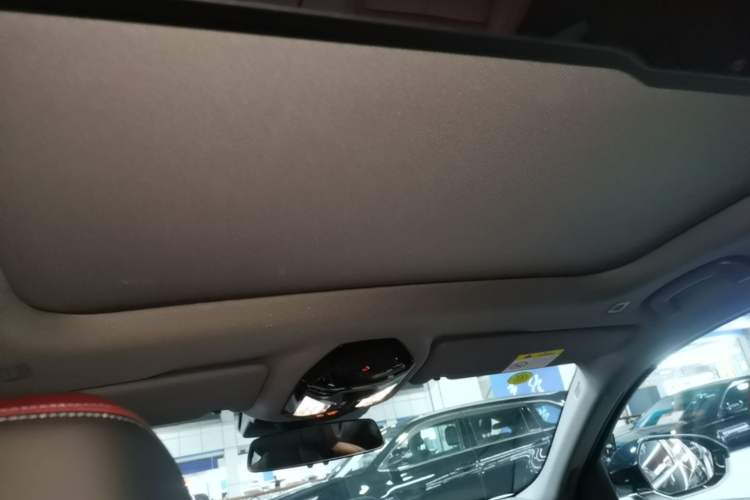 Used BMW i5 2025 eDrive 40L M Sport Package Headliner