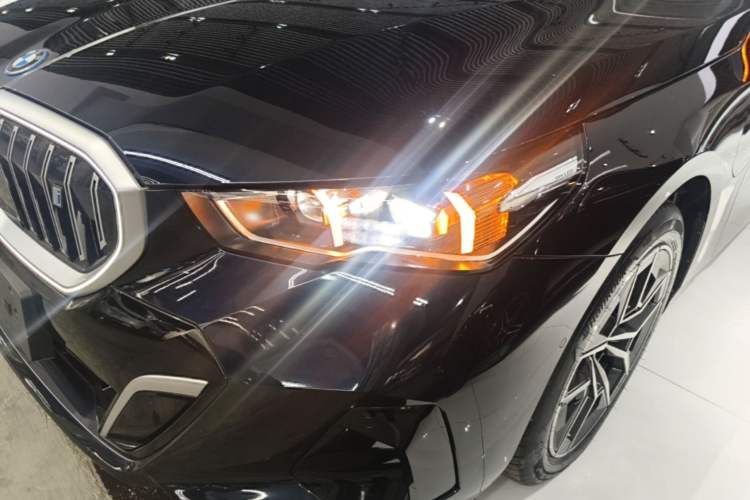 Used BMW i5 2025 eDrive 40L M Sport Package Left Front Headlight