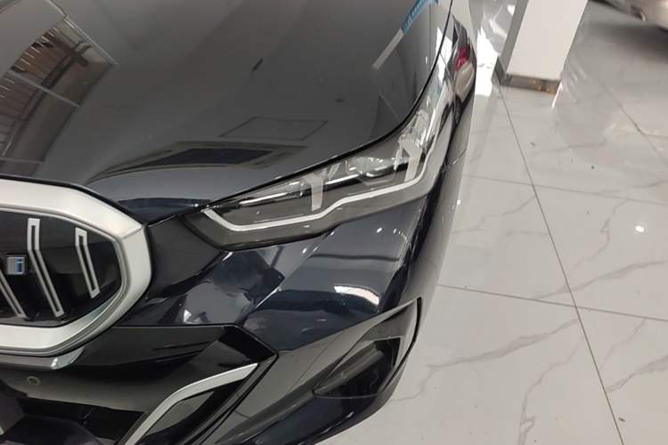 Used BMW i5 2025 eDrive 35L M Sport Package Left Front Headlight