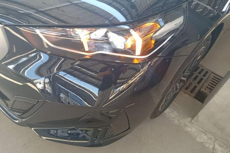 Used BMW i5 2025 eDrive 40L M Sport Package Left Front Headlight