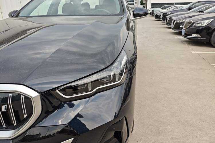 Used BMW i5 2025 eDrive 35L M Sport Package Left Front Headlight
