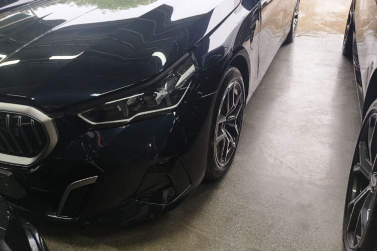 Used BMW i5 2025 eDrive 40L M Sport Package Left Front Headlight