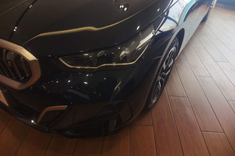 Used BMW i5 2025 eDrive 40L M Sport Package Left Front Headlight