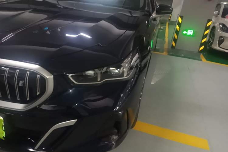 Used BMW i5 2025 eDrive 40L M Sport Package Left Front Headlight