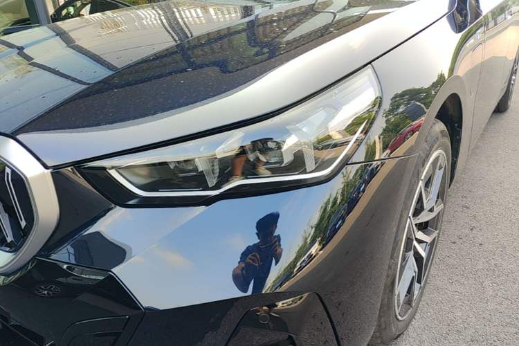 Used BMW i5 2025 eDrive 35L M Sport Package Left Front Headlight