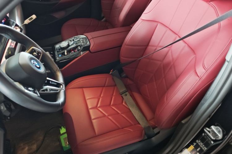 Used BMW i5 2025 eDrive 35L M Sport Package Left Front Seat