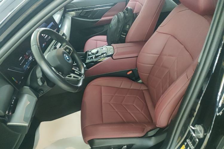 Used BMW i5 2025 eDrive 35L M Sport Package Left Front Seat
