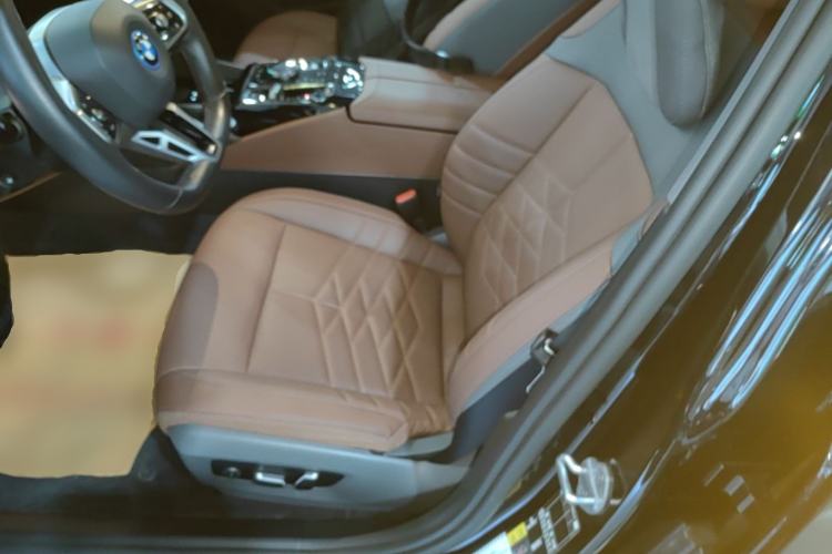 Used BMW i5 2025 eDrive 40L M Sport Package Left Front Seat