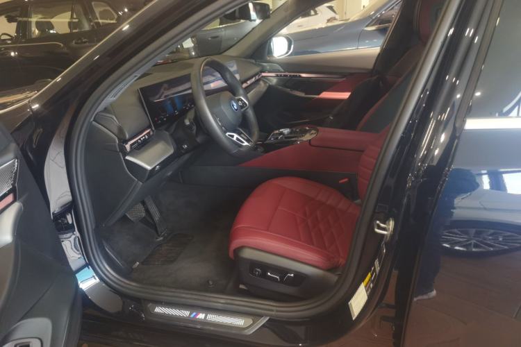Used BMW i5 2025 eDrive 40L M Sport Package Left Front Seat