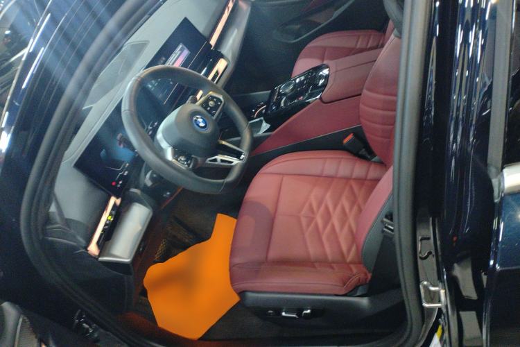 Used BMW i5 2025 eDrive 40L M Sport Package Left Front Seat