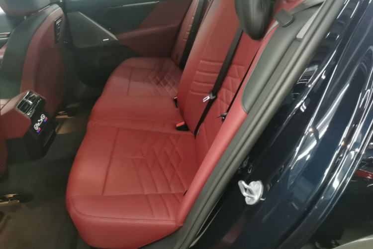 Used BMW i5 2025 eDrive 40L M Sport Package Left Rear Seat