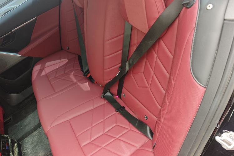 Used BMW i5 2025 eDrive 35L M Sport Package Left Rear Seat