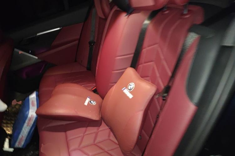 Used BMW i5 2025 eDrive 35L M Sport Package Left Rear Seat