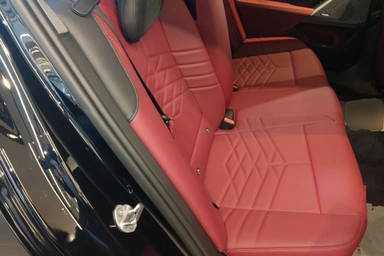 Used BMW i5 2025 eDrive 40L M Sport Package Left Rear Seat