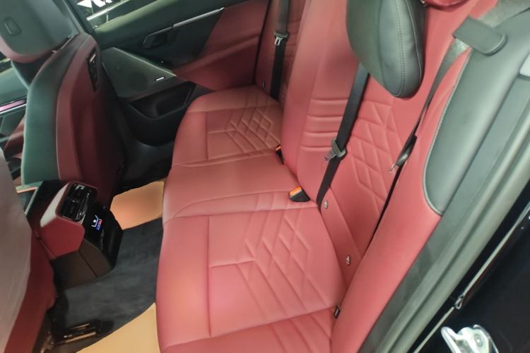 Used BMW i5 2025 eDrive 40L M Sport Package Left Rear Seat