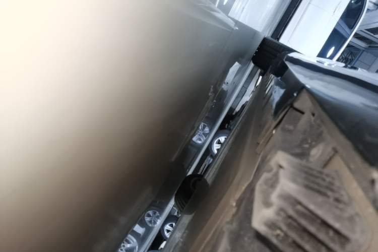 Used BMW i5 2025 eDrive 40L M Sport Package Left Side Sill