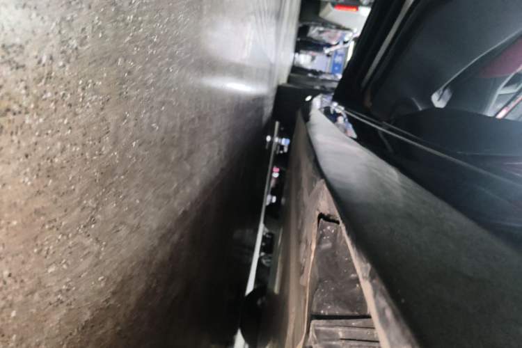Used BMW i5 2025 eDrive 40L M Sport Package Left Side Sill