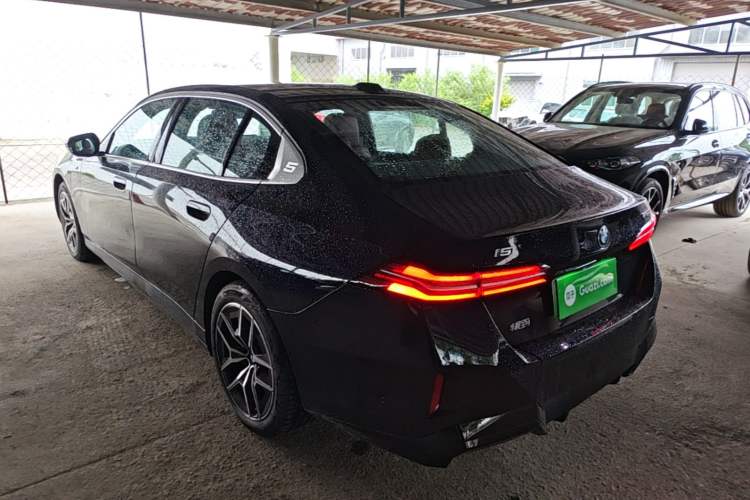 Used BMW i5 2025 eDrive 35L M Sport Package Rear Left 45 Deg