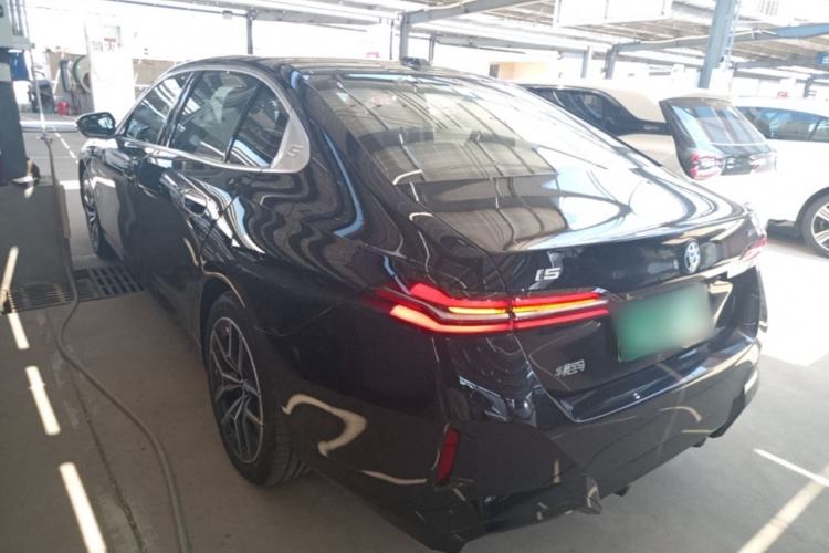 Used BMW i5 2025 eDrive 40L M Sport Package Rear Left 45 Deg