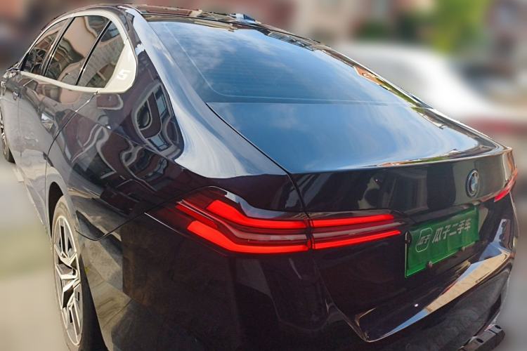 Used BMW i5 2025 eDrive 35L M Sport Package Rear Left 45 Deg