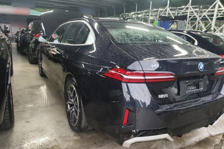Used BMW i5 2025 eDrive 40L M Sport Package Rear Left 45 Deg