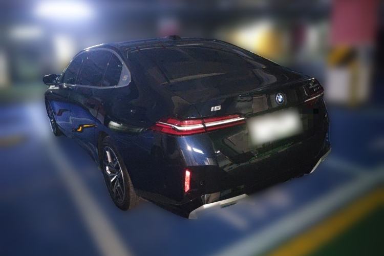 Used BMW i5 2025 eDrive 35L M Sport Package Rear Left 45 Deg
