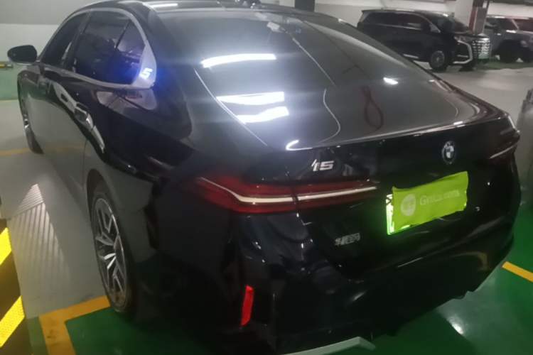 Used BMW i5 2025 eDrive 40L M Sport Package Rear Left 45 Deg