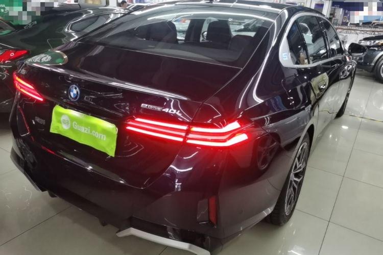 Used BMW i5 2025 eDrive 40L M Sport Package Rear Right 45 Deg