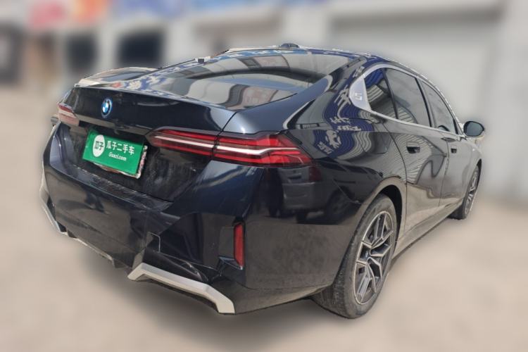 Used BMW i5 2025 eDrive 35L M Sport Package Rear Right 45 Deg