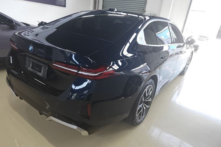 Used BMW i5 2025 eDrive 35L M Sport Package Rear Right 45 Deg